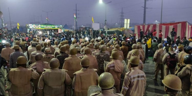 Ghazipur border tensions: Farmers protest