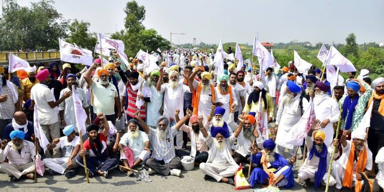 Protesting unions seeks unconditional release of arrested farmers; sent plea to the President