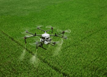 The-role-of-artificial-intelligence-in-agriculture-and-how-it-is-being-used-to-improve-crop-yields-and-reduce-costs-theagrotechdaily